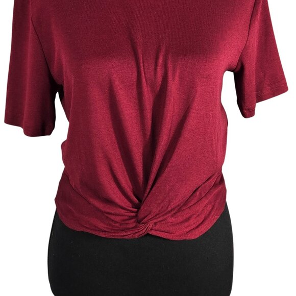 3/$25 NWOT | Burgundy V-Neck Short Sleeve T-Shirt Top Front Knot Hem | Small - Picture 3 of 5